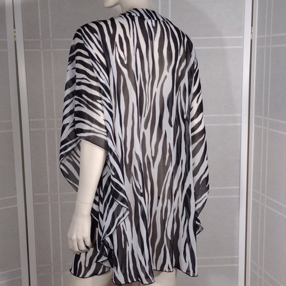 Kenneth Cole zebra with bling caftan - Picture 4 of 6